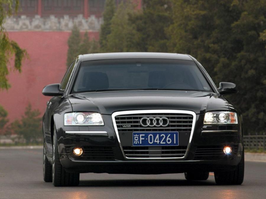 Audi A8 L 6.0 Quattro (D3) 2005 года  (фото 5 из 21)
